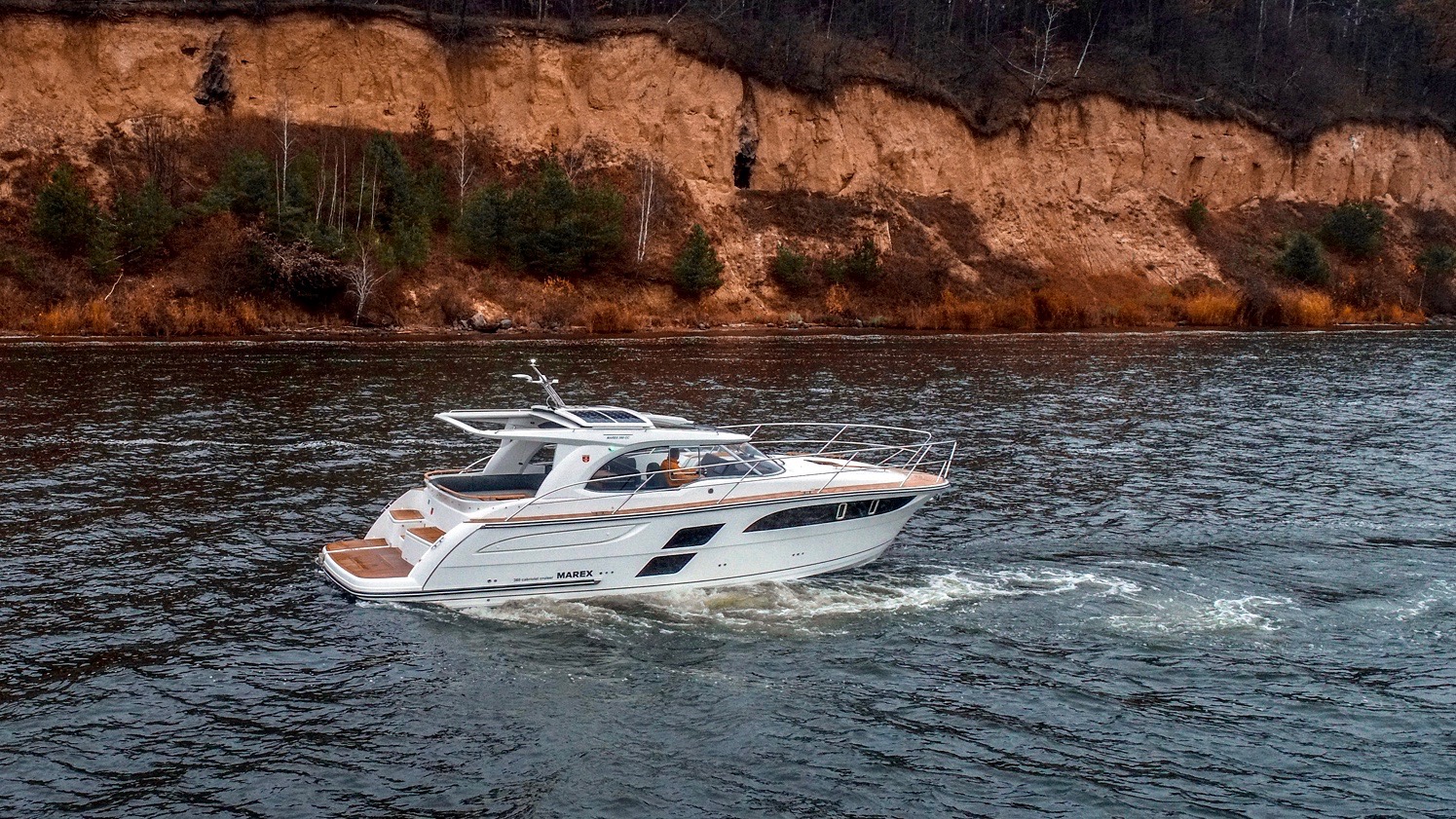 Marex 360 Cabriolet Cruiser | Standen Marine