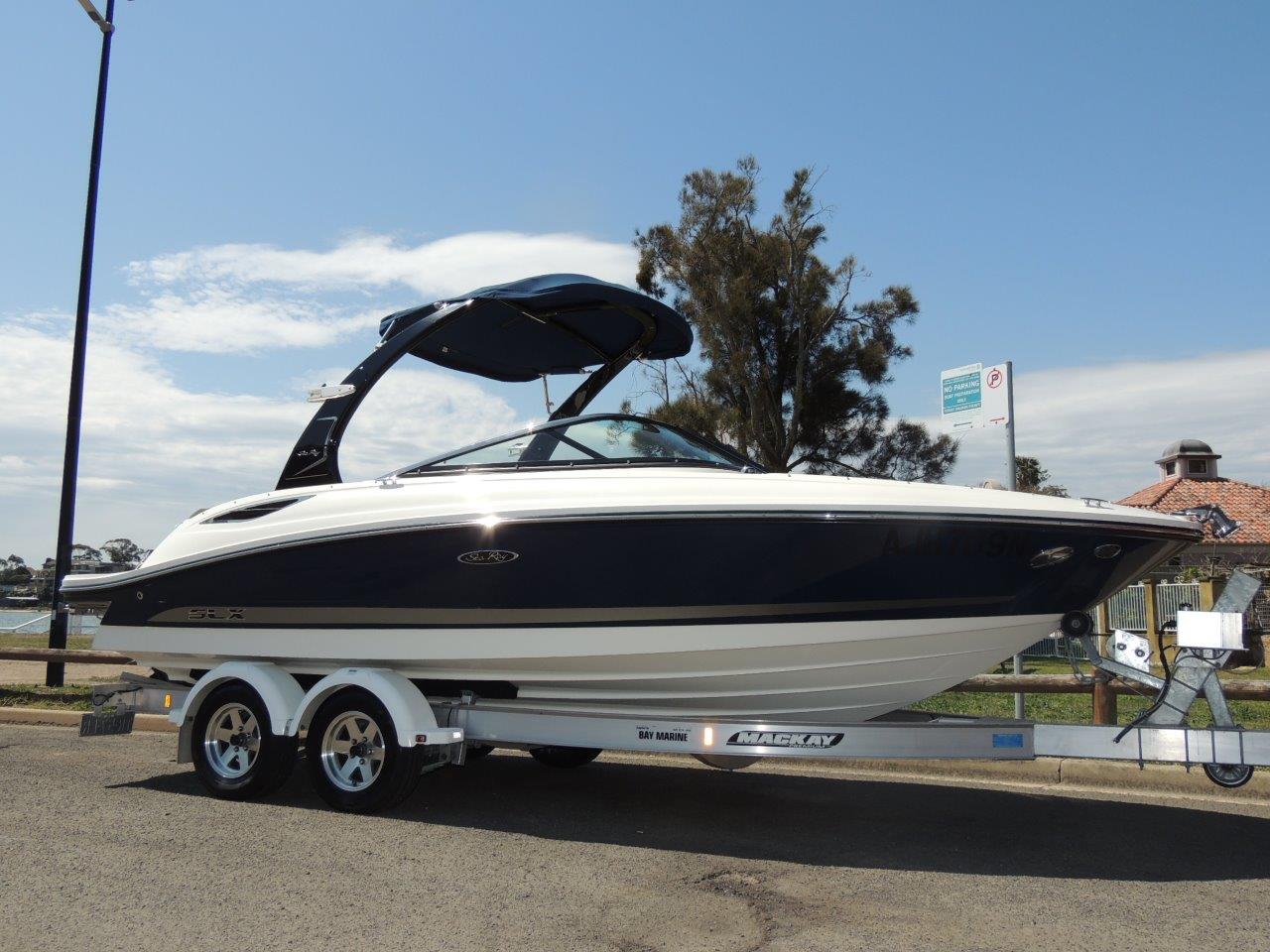2013 Sea Ray 210 SLX 2013 Sea Ray 210 SLX