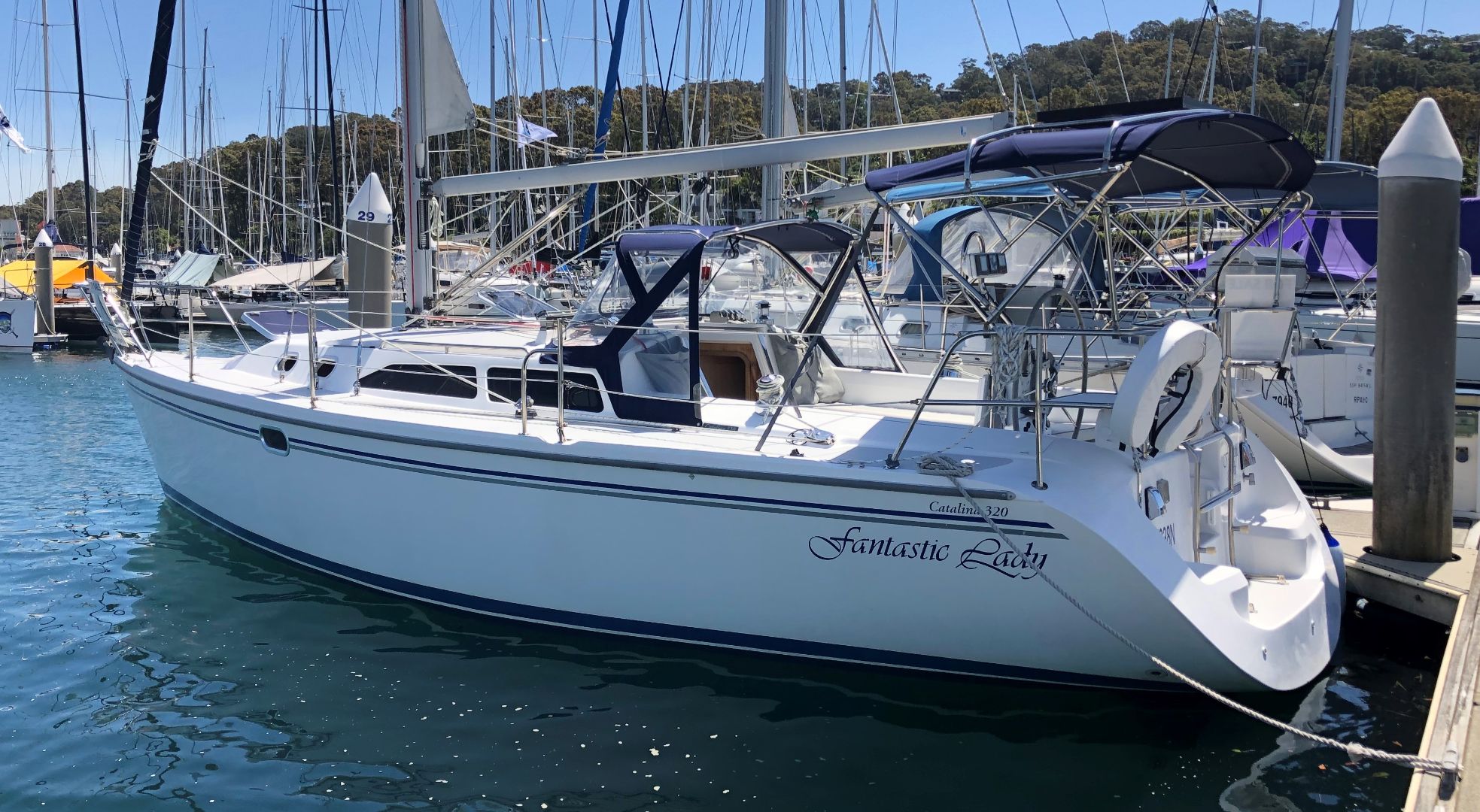 Catalina 320 | Sydney Marine Brokerage