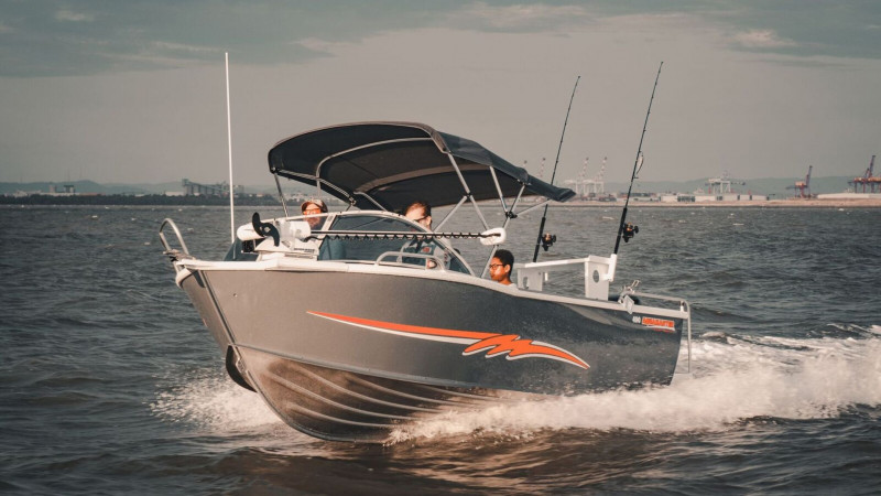 Aquamaster 4.9m Deluxe Runabout Aquamaster 4.9m Deluxe Runabout