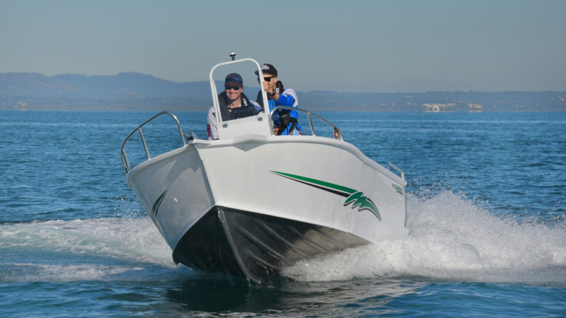 Aquamaster 4.55m Deluxe Centre Console Aquamaster 4.55m Deluxe Centre Console