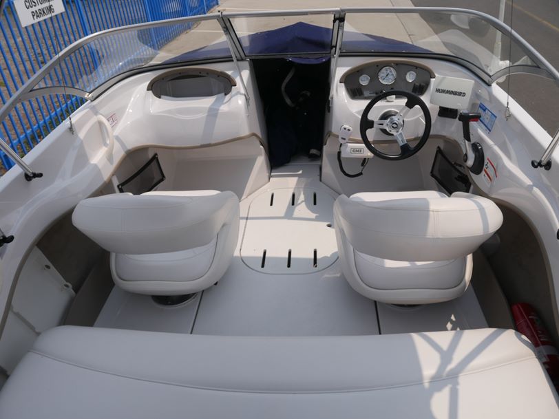 Four Winns H180LE Bow Rider Four Winns H180LE Bow Rider