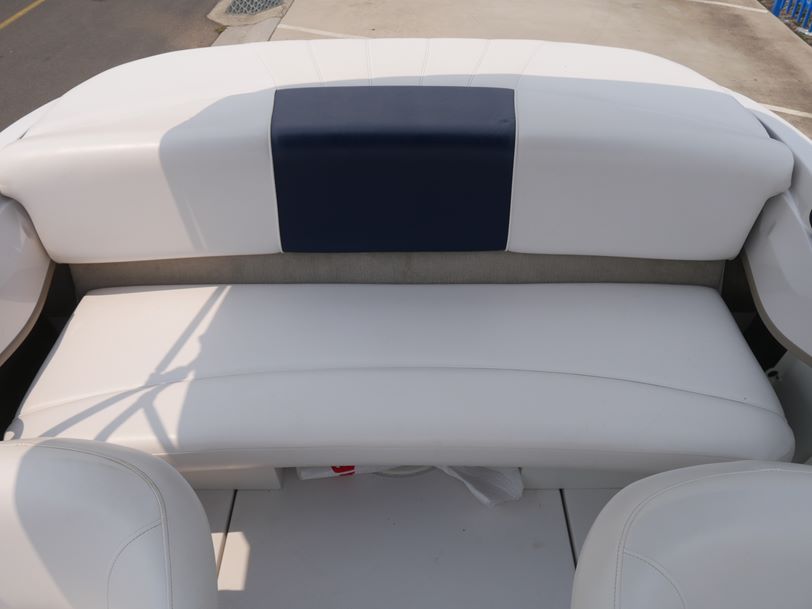 Four Winns H180LE Bow Rider Four Winns H180LE Bow Rider