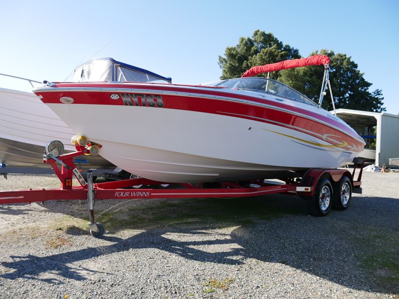 Four Winns H210 Bow Rider Four Winns H210 Bow Rider