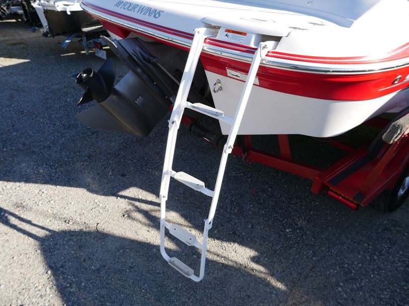 Four Winns H210 Bow Rider Four Winns H210 Bow Rider