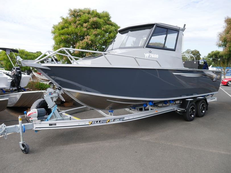 YELLOWFIN 7600 SOUTHERNER HARD TOP YELLOWFIN 7600 SOUTHERNER HARD TOP