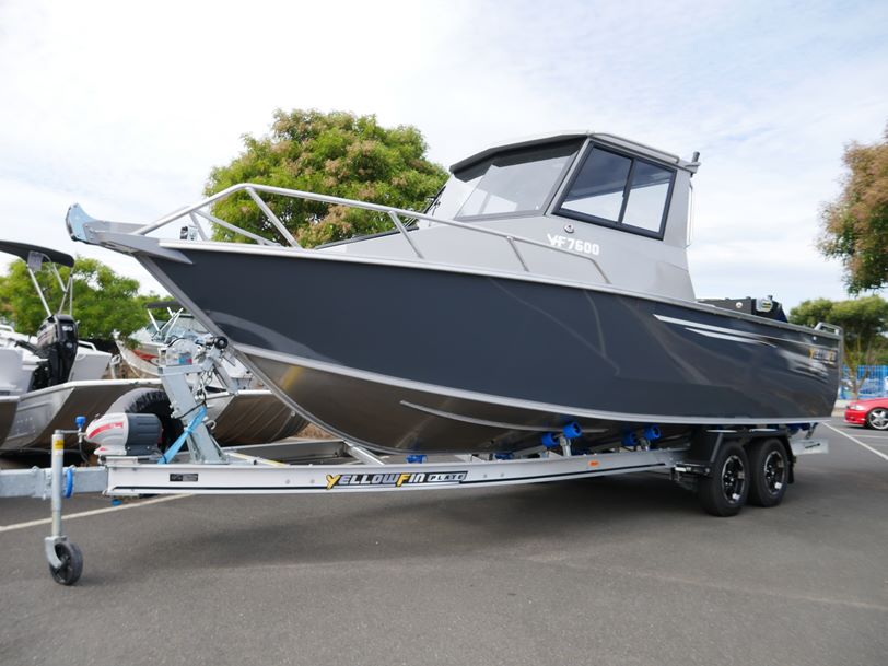YELLOWFIN 7600 SOUTHERNER HARD TOP YELLOWFIN 7600 SOUTHERNER HARD TOP