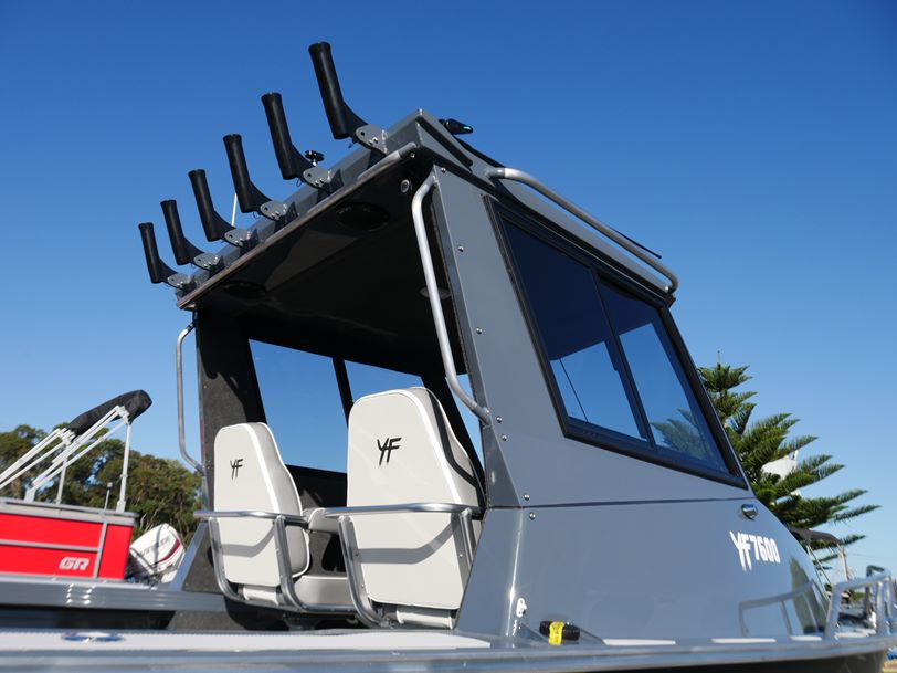 YELLOWFIN 7600 SOUTHERNER HARD TOP YELLOWFIN 7600 SOUTHERNER HARD TOP