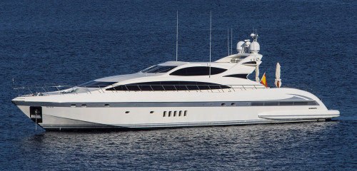 2005 Mangusta 105 2005 Mangusta 105