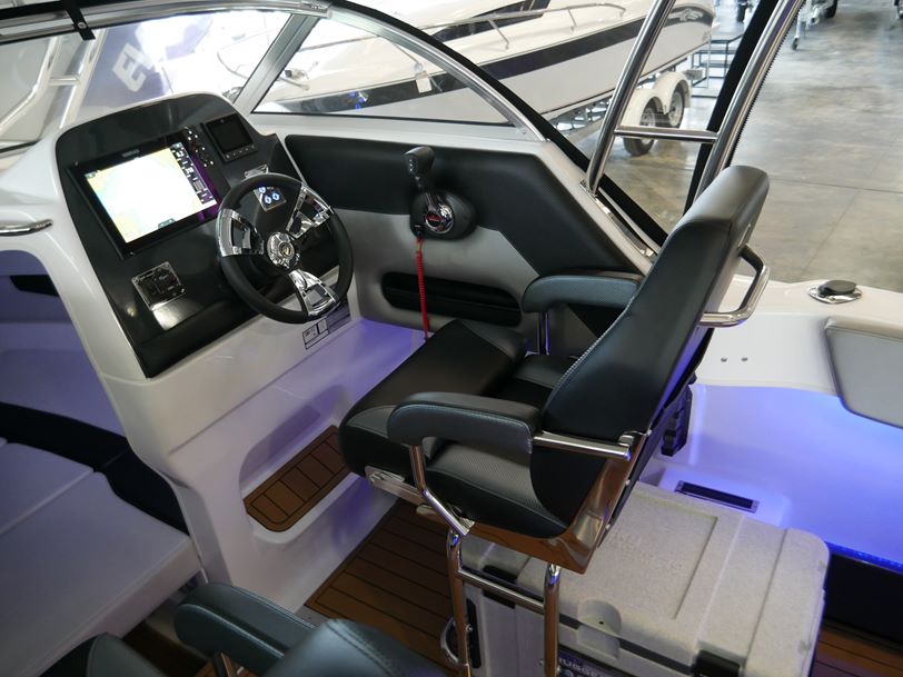 Revival 640 Offshore Hard Top Revival 640 Offshore Hard Top