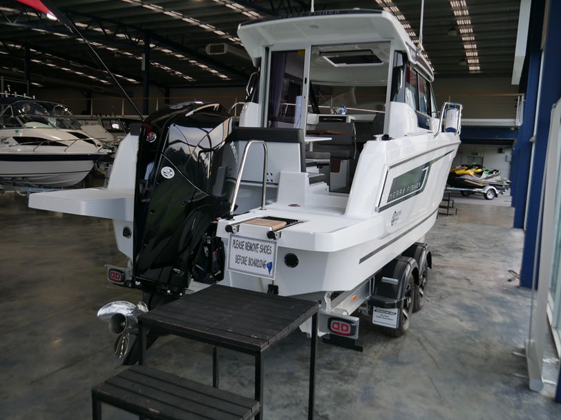Jeanneau Merry Fisher 695 Series 2 Jeanneau Merry Fisher 695 Series 2