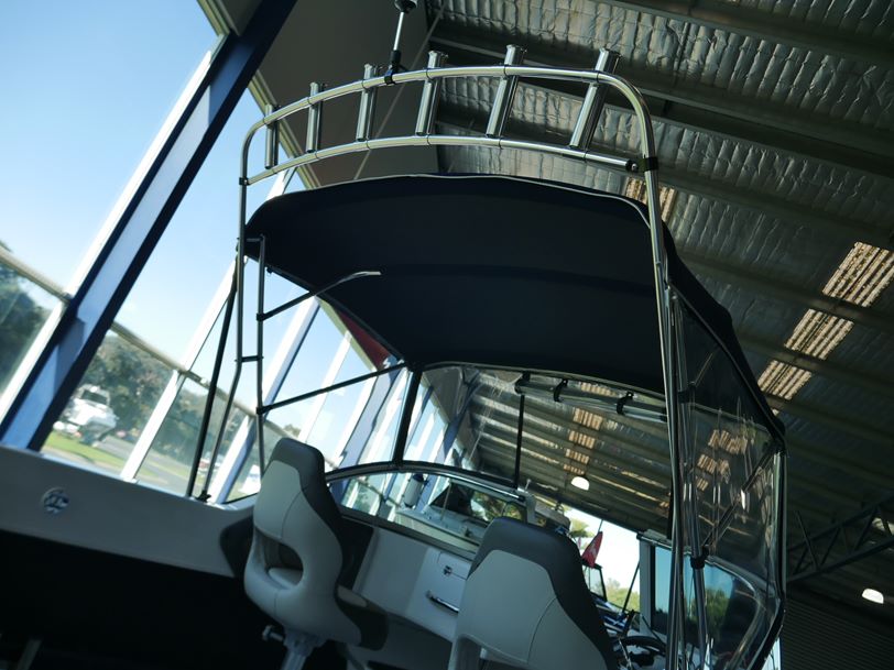 REVIVAL 520 OFFSHORE RUNABOUT REVIVAL 520 OFFSHORE RUNABOUT