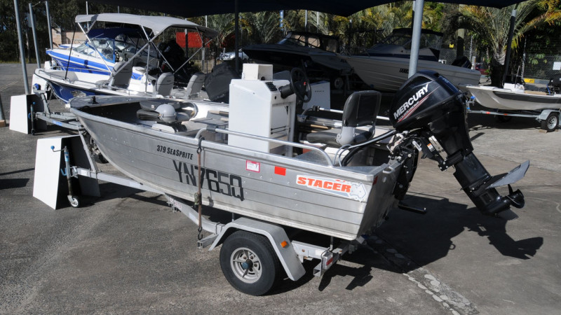 Stacer 379 Seasprite Stacer 379 Seasprite