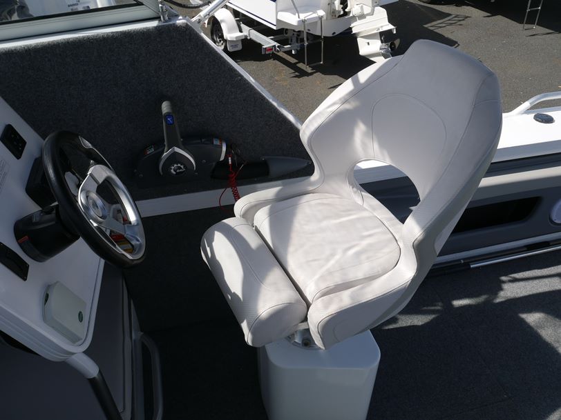 Quintrex 650 Ocean Spirit - Cabin Boat Quintrex 650 Ocean Spirit - Cabin Boat