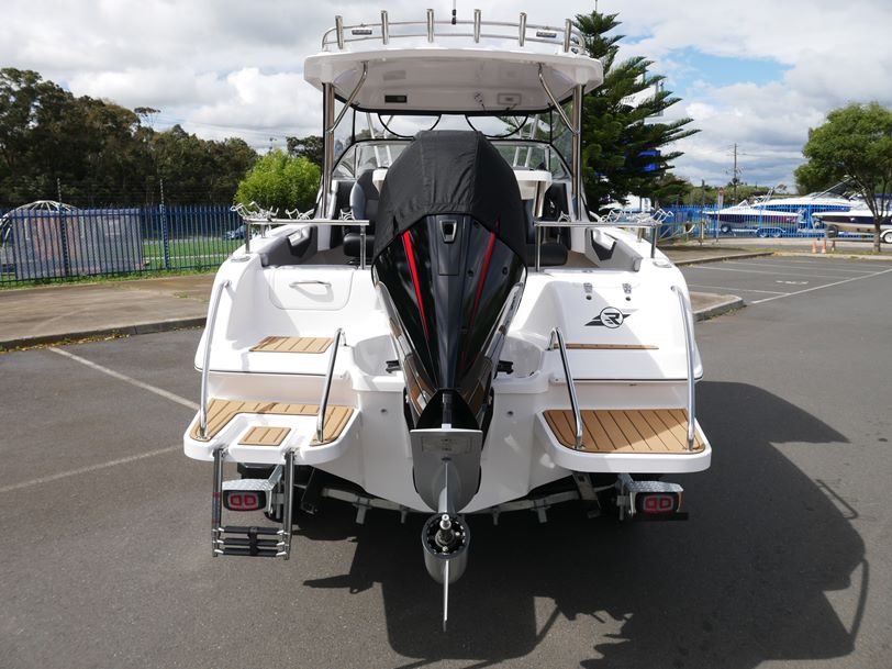 Revival 640 Offshore Hard Top Revival 640 Offshore Hard Top