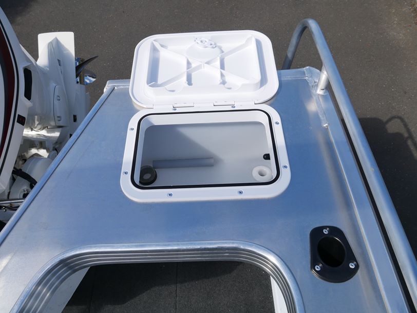 Quintrex 490 Renegade Side Console Quintrex 490 Renegade Side Console