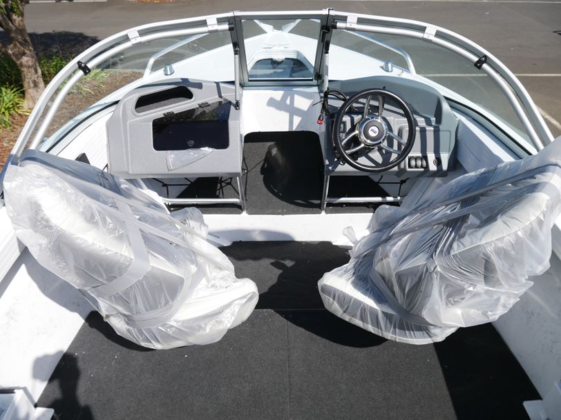 Quintrex 481 Fishabout PRO Runabout Quintrex 481 Fishabout PRO Runabout