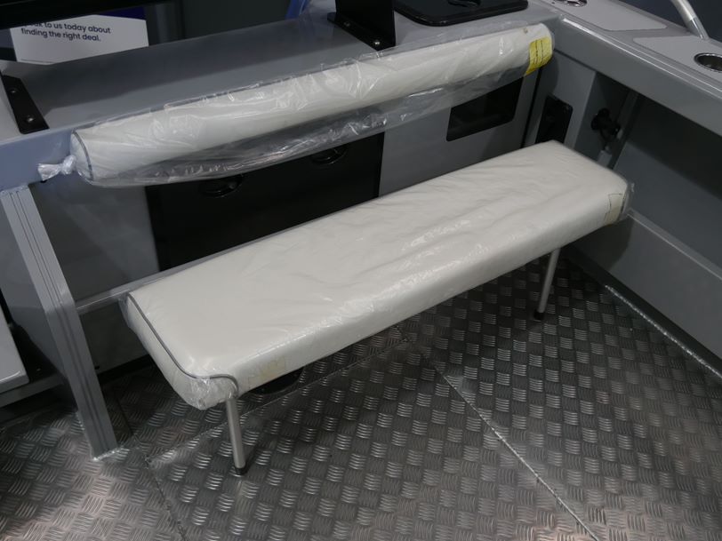 YELLOWFIN 6500 CABIN - SOFT TOP YELLOWFIN 6500 CABIN - SOFT TOP