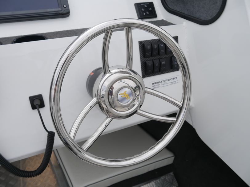 YELLOWFIN 5800 CABIN - OFFSHORE FISHING PACKAGE YELLOWFIN 5800 CABIN - OFFSHORE FISHING PACKAGE