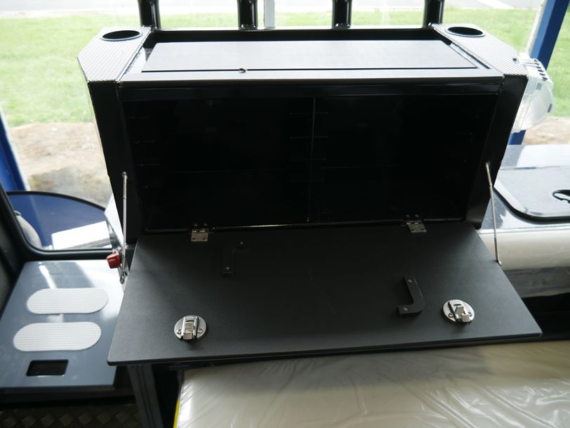 YELLOWFIN 7000 SOUTHERNER HARD TOP YELLOWFIN 7000 SOUTHERNER HARD TOP