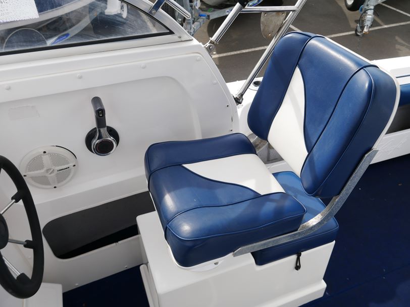 Cruisecraft 625 Outsider - Cabin Boat Cruisecraft 625 Outsider - Cabin Boat