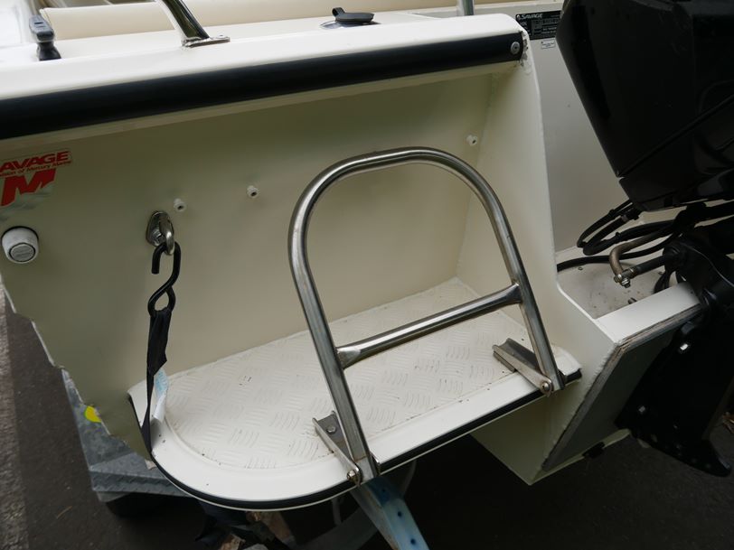 Savage 525 Osprey - Bow Rider Savage 525 Osprey - Bow Rider