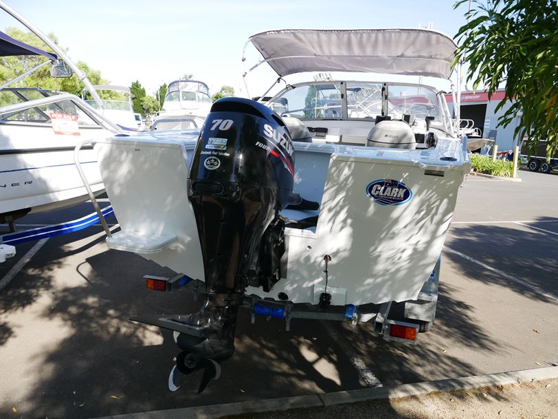 Clark 460 Navigator - Runabout Clark 460 Navigator - Runabout