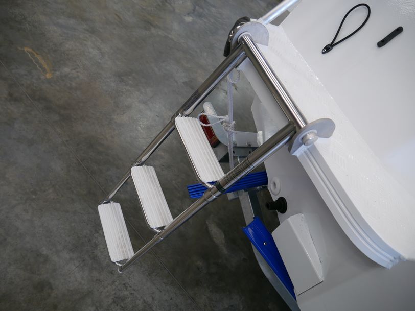 Quintrex 481 Top Ender Pro Quintrex 481 Top Ender Pro