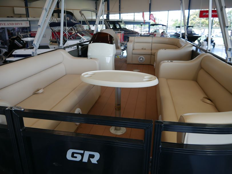 GR Platinum Series 1900 - Pontoon Boat GR Platinum Series 1900 - Pontoon Boat
