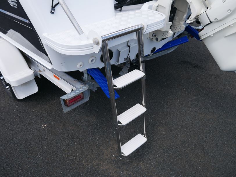 Quintrex 490 Top Ender Centre Console Quintrex 490 Top Ender Centre Console