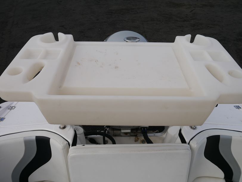 Haines Hunter V17 Legend Runabout Haines Hunter V17 Legend Runabout