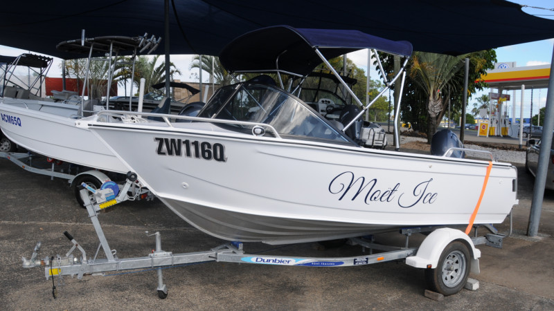 Stessl Sportsman 440 Runabout Stessl Sportsman 440 Runabout