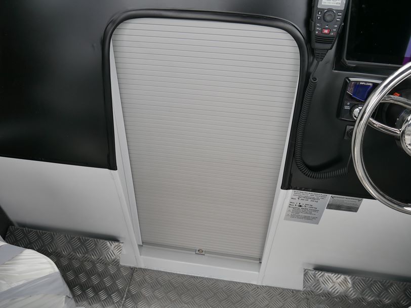 YELLOWFIN 7600 SOUTHERNER HARD TOP YELLOWFIN 7600 SOUTHERNER HARD TOP