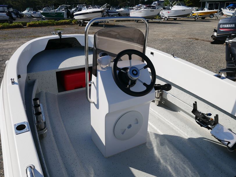 Haines Hunter 400 Prowler - 2010 Model Haines Hunter 400 Prowler - 2010 Model