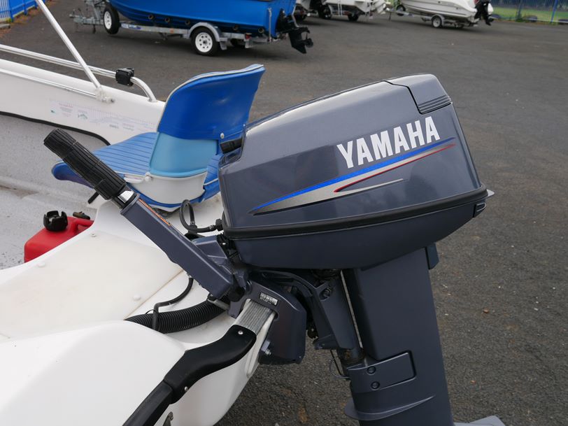 Stawker 400 Open Boat Package - 2004 Model Stawker 400 Open Boat Package - 2004 Model