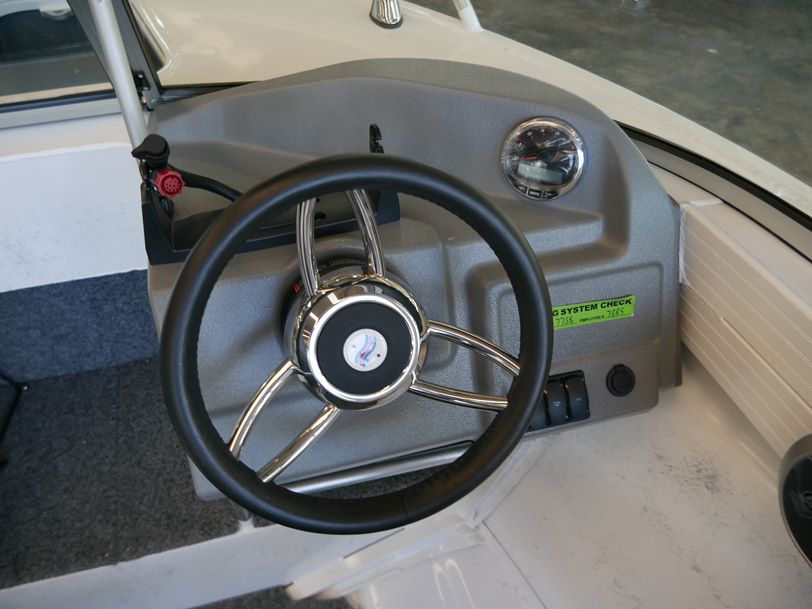 Quintrex 520 Fishabout Pro - Runabout Quintrex 520 Fishabout Pro - Runabout