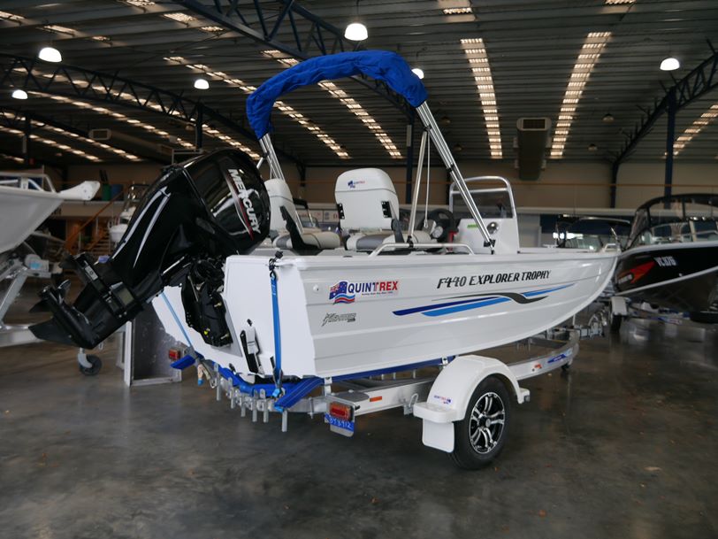 Quintrex 440 Explorer Trophy Side Console Quintrex 440 Explorer Trophy Side Console