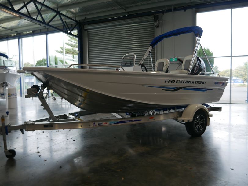 Quintrex 440 Explorer Trophy Side Console Quintrex 440 Explorer Trophy Side Console