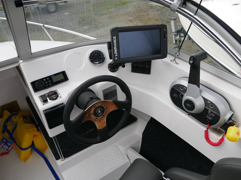 Revival 520 Offshore Runabout Revival 520 Offshore Runabout