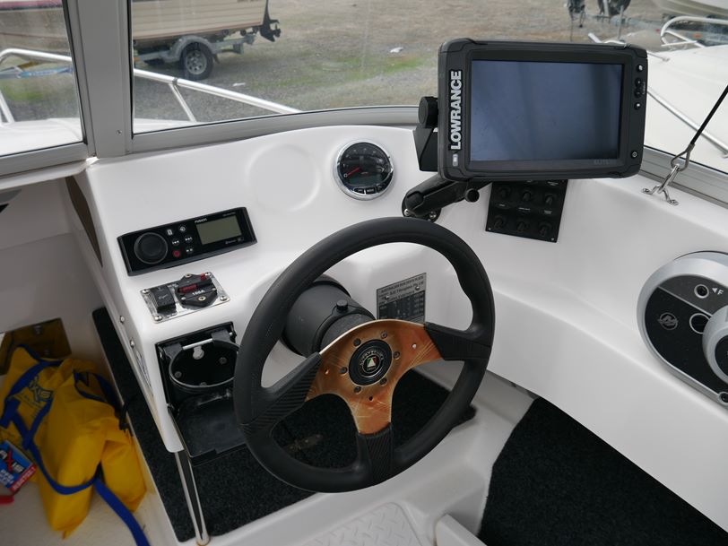 Revival 520 Offshore Runabout Revival 520 Offshore Runabout
