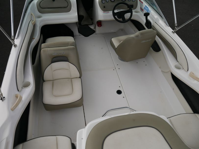 Rae Line 180 Sport - Bow Rider Rae Line 180 Sport - Bow Rider