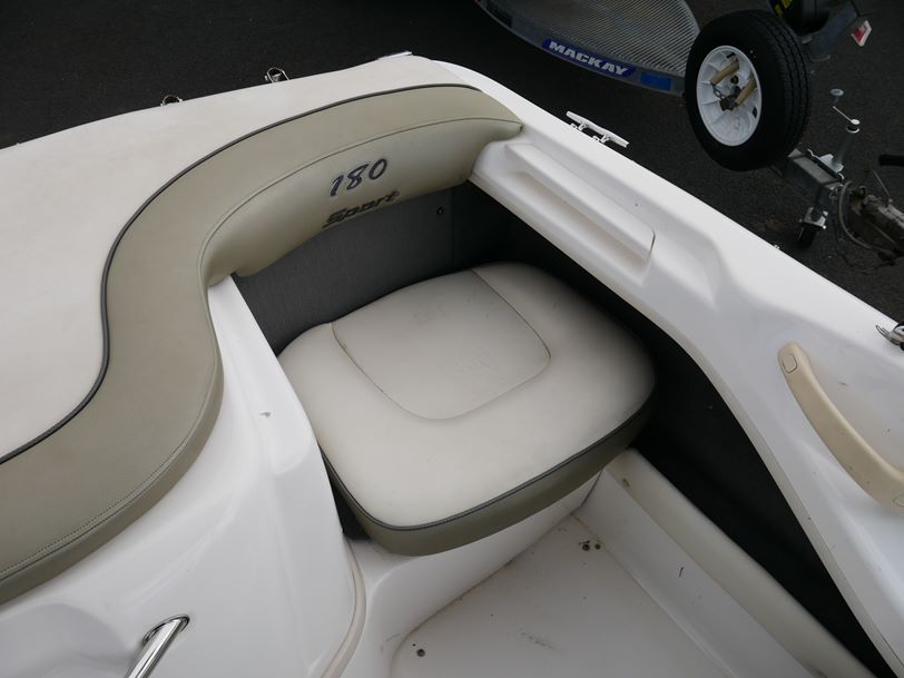 Rae Line 180 Sport - Bow Rider Rae Line 180 Sport - Bow Rider