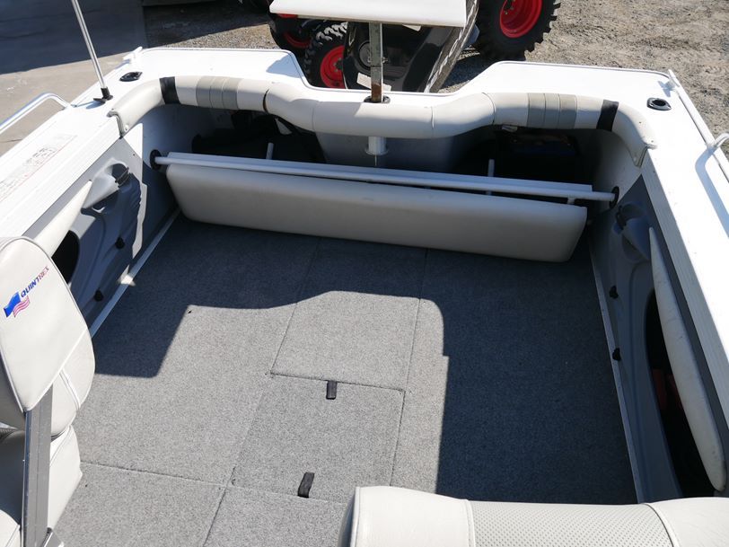 Quintrex 560 Spirit - Cabin Boat Quintrex 560 Spirit - Cabin Boat