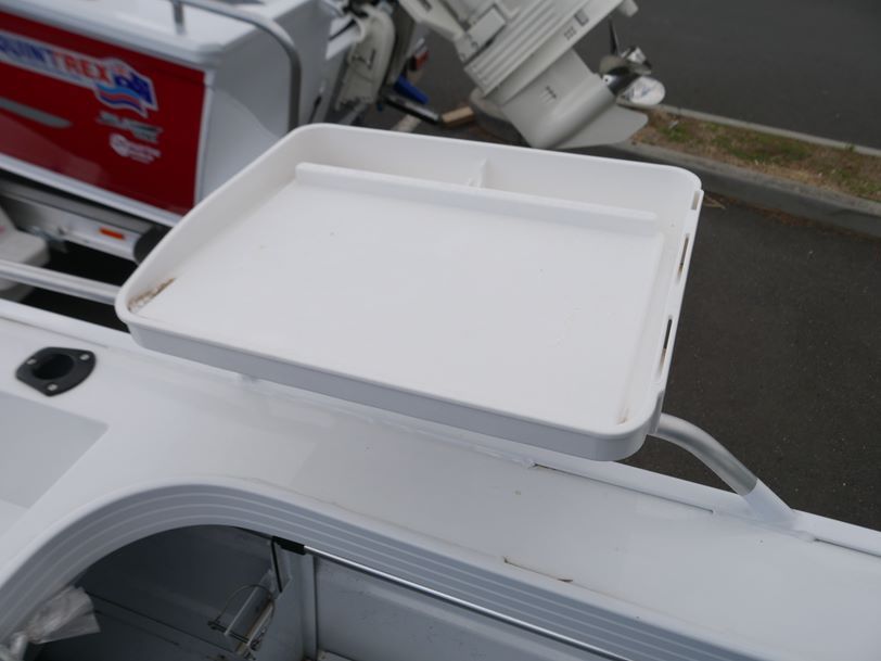 Quintrex 430 Fishabout Escape - Runabout Quintrex 430 Fishabout Escape - Runabout