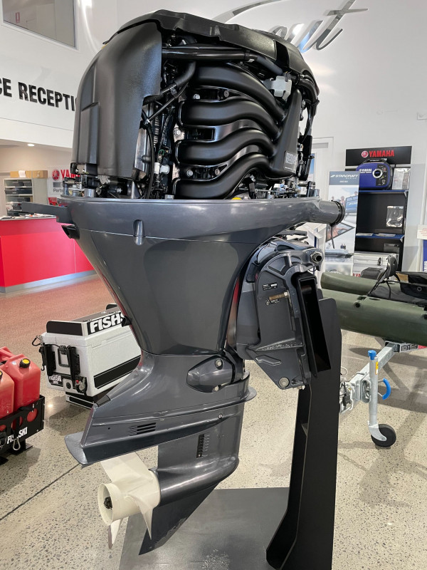 USED 2017 YAMAHA F90LB OUTBOARD MOTOR Sunshine Coast Yamaha