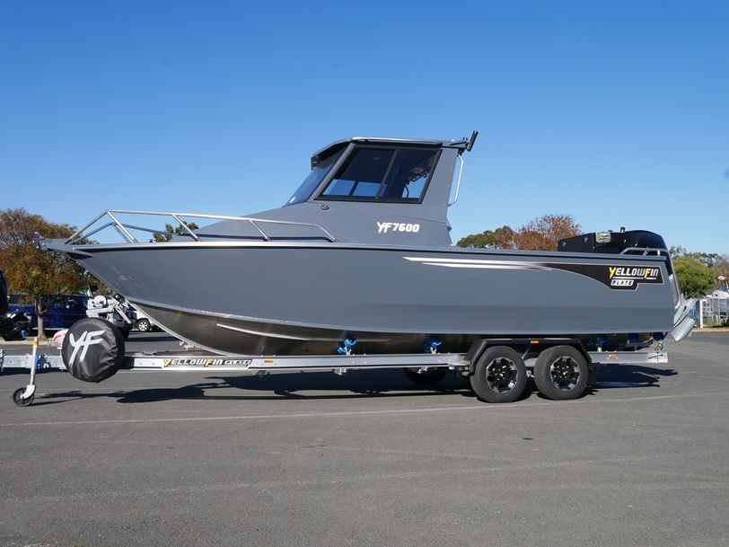YELLOWFIN 7600 SOUTHERNER HARD TOP YELLOWFIN 7600 SOUTHERNER HARD TOP