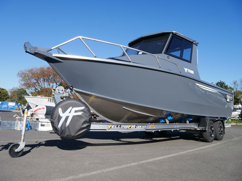 YELLOWFIN 7600 SOUTHERNER HARD TOP YELLOWFIN 7600 SOUTHERNER HARD TOP