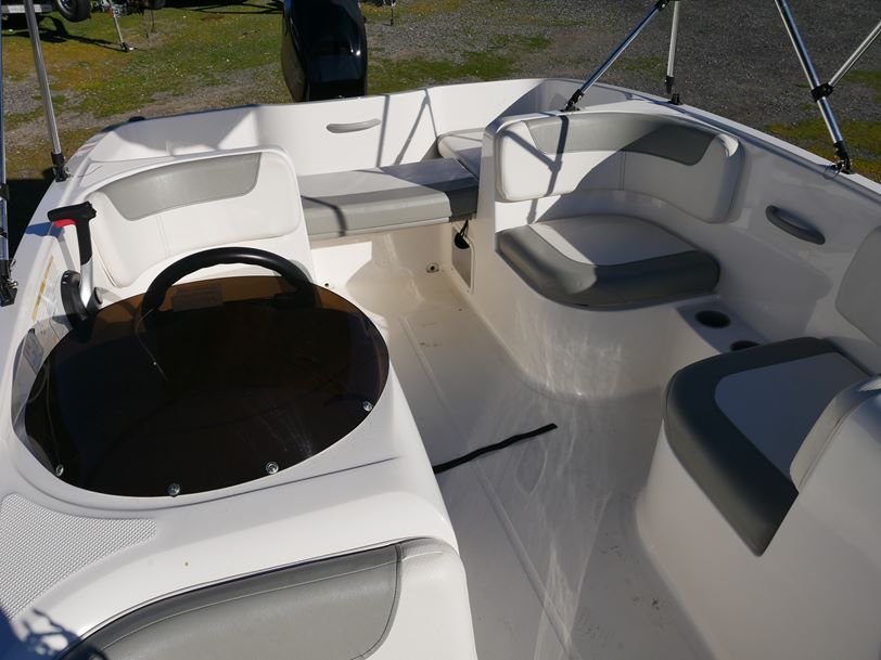 Bayliner 6155 Element - Bow Rider Bayliner 6155 Element - Bow Rider