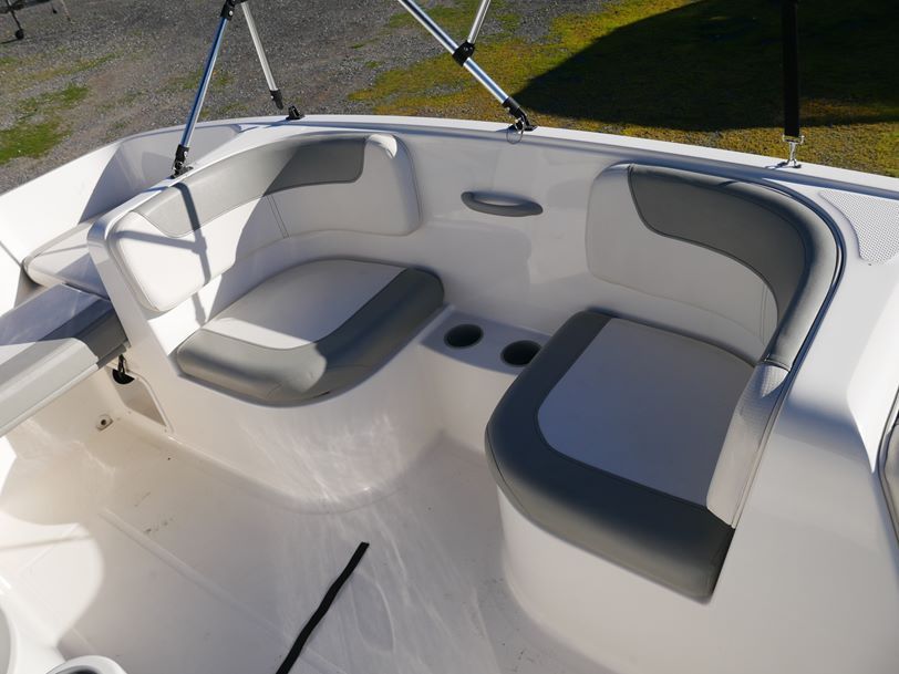Bayliner 6155 Element - Bow Rider Bayliner 6155 Element - Bow Rider
