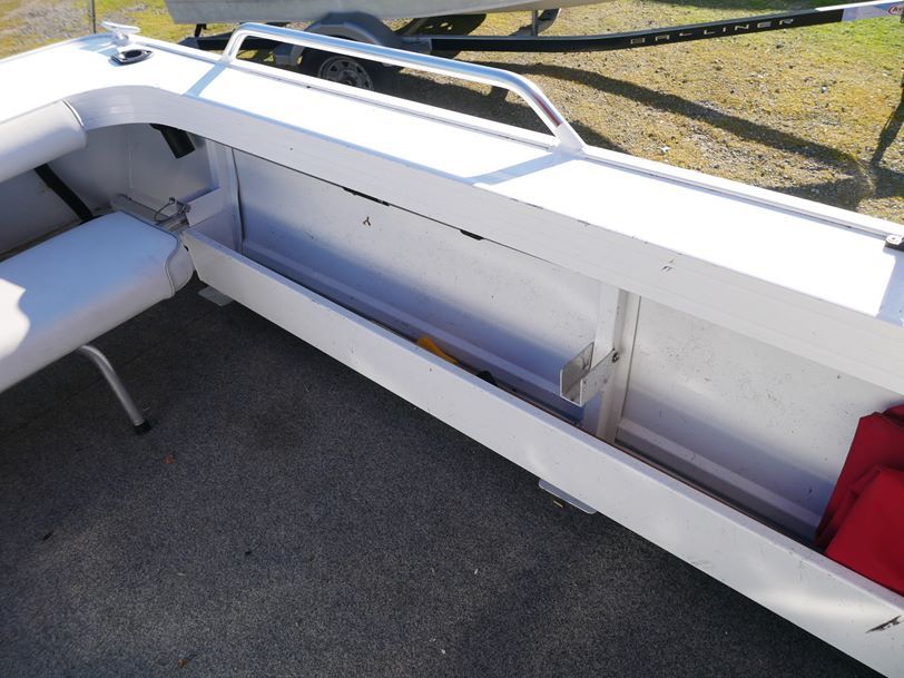 Quintrex 481 Fishabout - Runabout Quintrex 481 Fishabout - Runabout